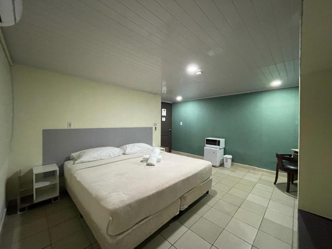 Hostal El Prado Panama City Eksteriør billede
