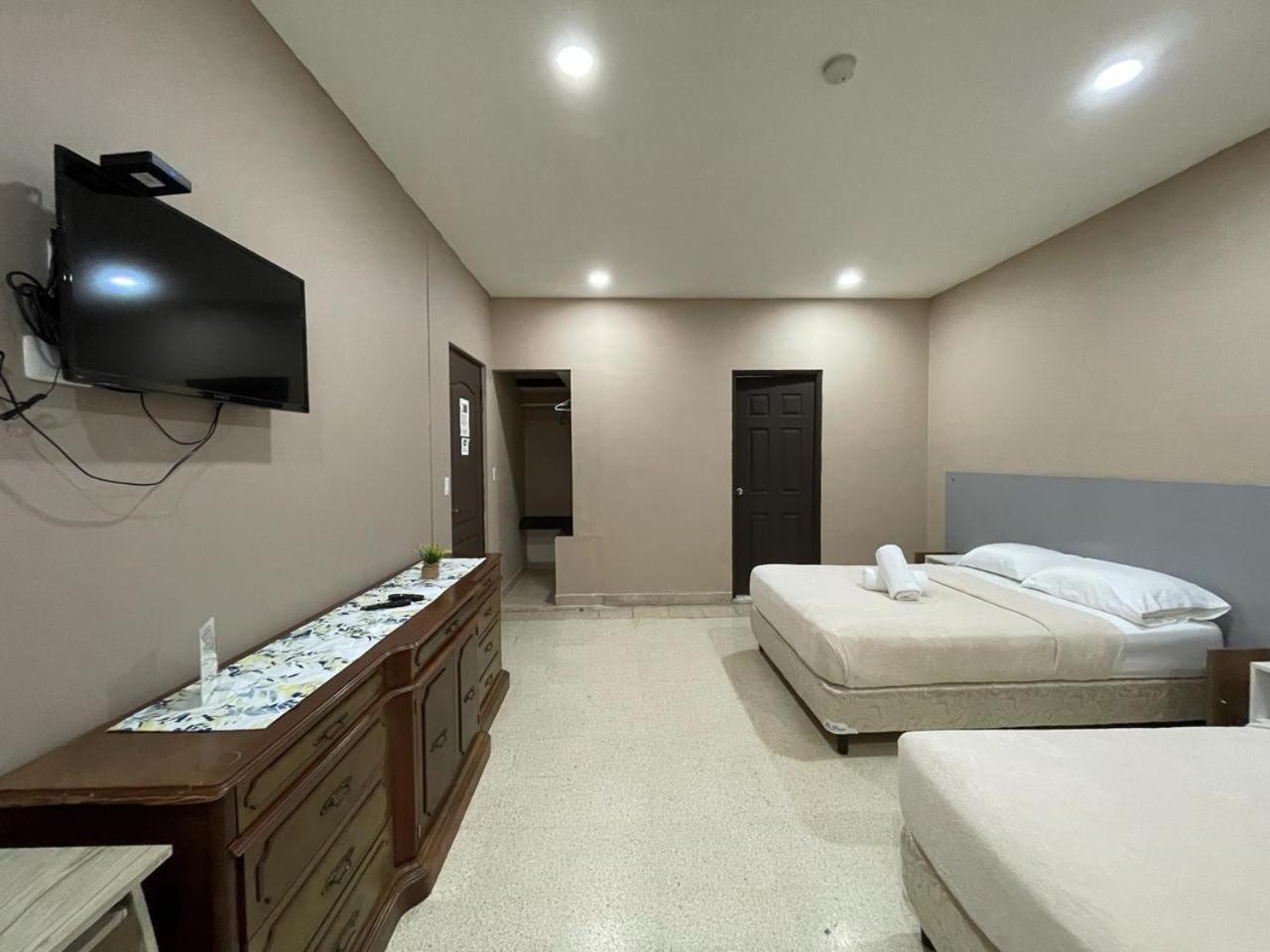Hostal El Prado Panama City Eksteriør billede