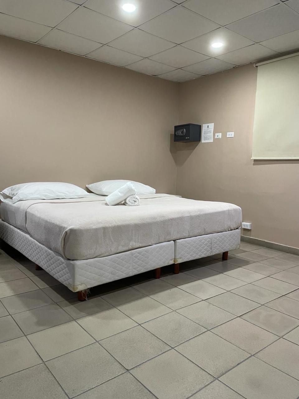 Hostal El Prado Panama City Eksteriør billede